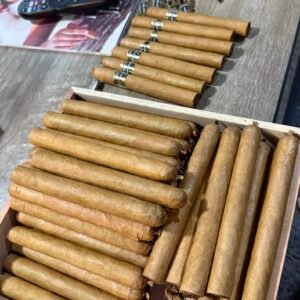 Velvet Blaze Luxe 25 Count Robusto Bundle